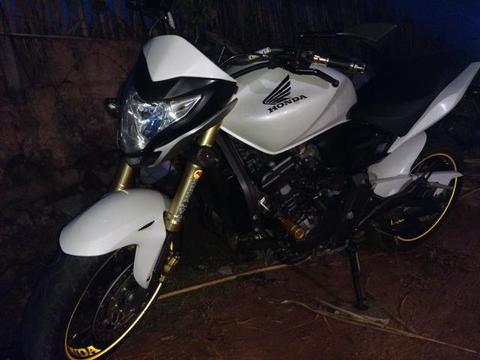 Hornet 2012. Troco por F800, XT660, ou carro de menor valor - 2012