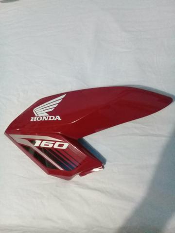 Vendo Aba do Tanque ESQUERDA Honda Fan 160cc Vermelha 2018 Carenagem