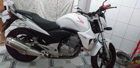 Cb 300 2014 troco em Carro mas volta minha - 2014