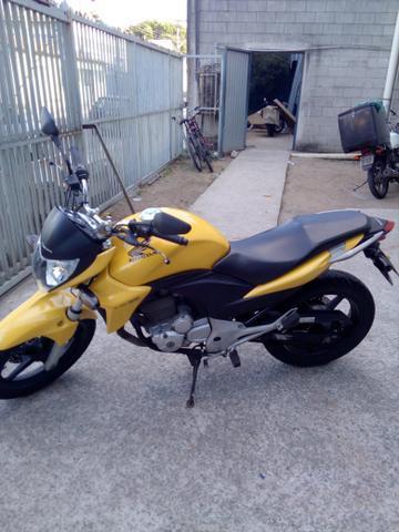 Vendo moto CB300 - 2013