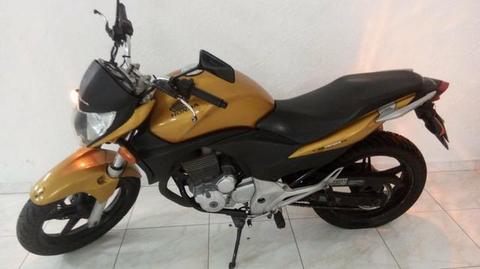 Honda CB 300R impecável R$ 6 .500 - 2010