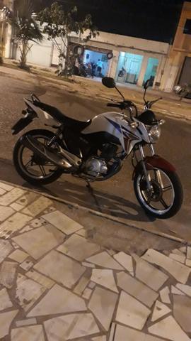 Vendo titan 150cc leia - 2015