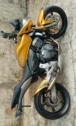 Moto hornet - 2009