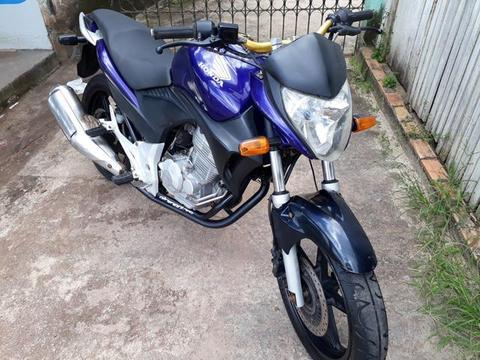 Cb 300 2011 pra interior 3.600,00 - 2011