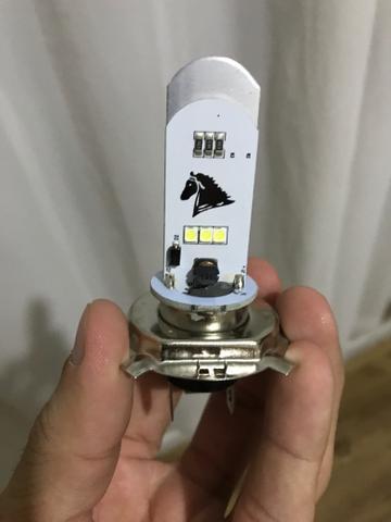 Lâmpada LED H4 super branco