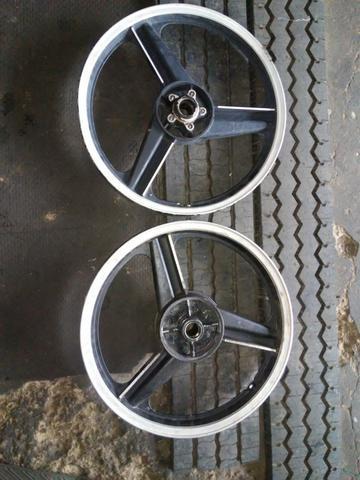 Vendo Ródão freio a disco da 150$ vendo e fasso entrega por 200