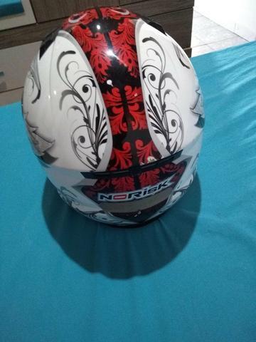 Vende-se capacete