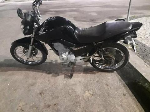 Vendo Moto Fan 150 2015 - 2015