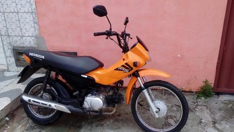 $ 3,200 moto muito conservada. 2 peneu novos. - 2010