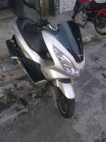 Moto Pcx cinza 2017 - 2017