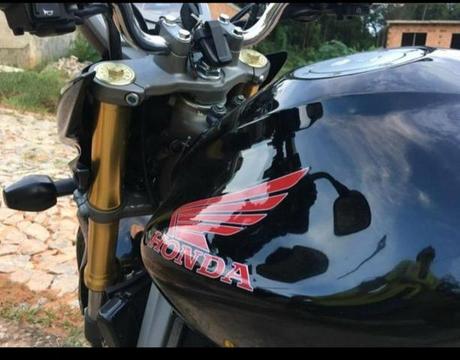 Hornet 2009 Super Conservada - 2009