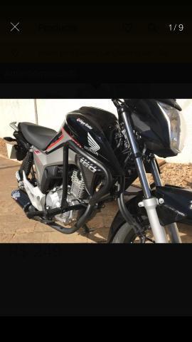 Protetor de carenagem com farol de milha