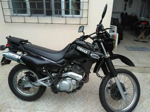 Xt 600 impecável - 2004