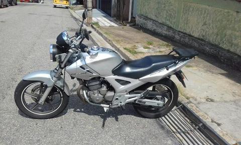 Moto twister 2006; r$5.000,00 - 2006