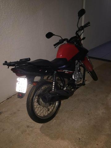 Vendo moto - 2016