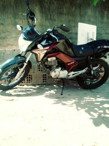 Titan 150 de 2014 completa.6.300 - 2014