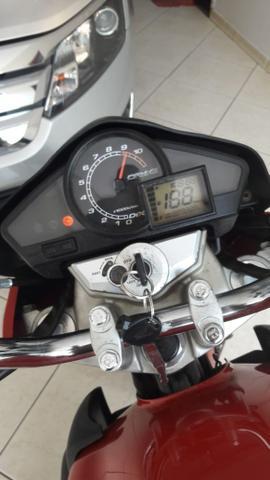 Vende se Cb 300 ótimo estado pego moto de menor valor negócio também - 2010