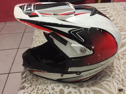 Capacete de Motocross semi novo