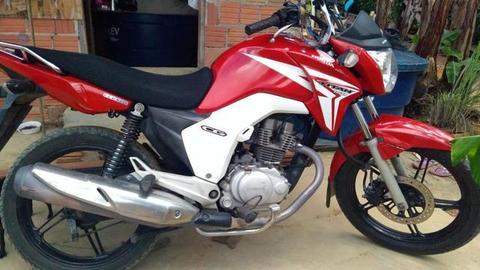 Vendo Honda CG tintan 150Es - 2015