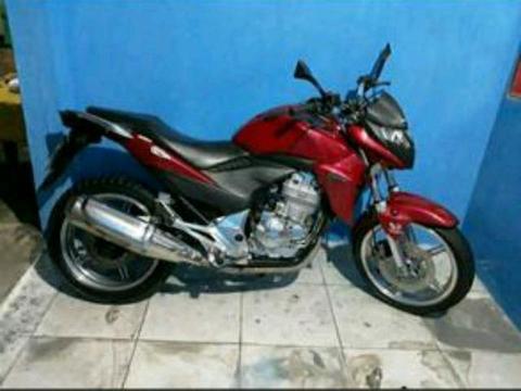 V/T Cb 300 Cor de vinho - 2013