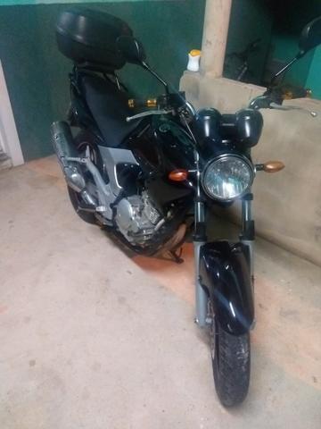 Vendo fazer 250 ano 2007/8 aceito troca em PCX - 2007