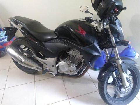 Cb 300 - 2011