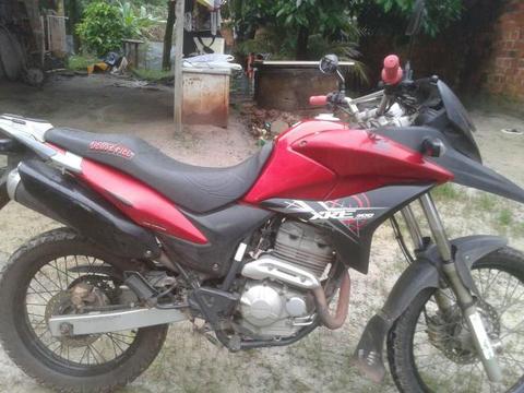 Vendo uma moto - 2012