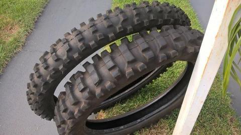 Par pneu cross para tornado ou lander Pirelli Scorpion MX