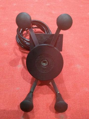 Suporte para celular com carregador usb