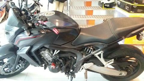 CB 650 f.vendo/troco por carro - 2015