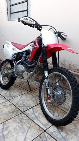 Vendo crf 230 ano 2015 - 2015