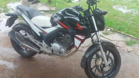 Vendo ou troco por carro CB 250 Twister 2017 - 2017