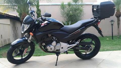 CB 300 mais nova de bh - 2011