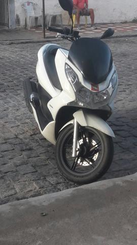 Moto pcx 2014 2019 pago 9.000 tem conversa 20.000 km - 2014