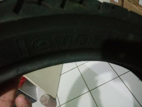 Pneu Levorim para moto cg