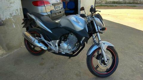 Moto CB 300 - 2010