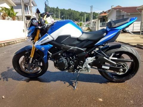 Suzuki Gsr - 2016