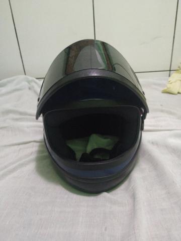 Capacete taurus so com 7 meses. leia a descrição