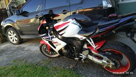 Cbr 100rr 2007 R$:26.000,00 - 2007