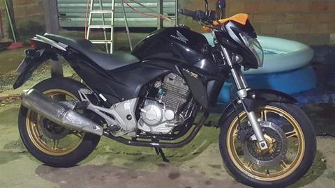 Cb 300 2015 - 2015