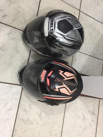 Vende-de 2 capacetes