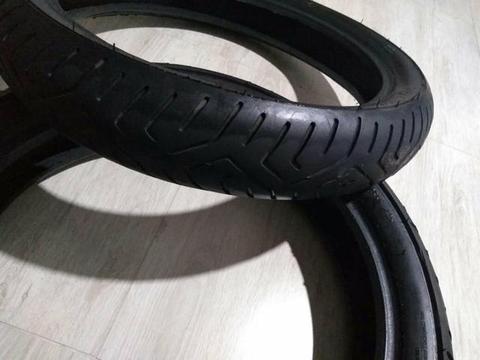Vendo pneus de Twister R$150,00