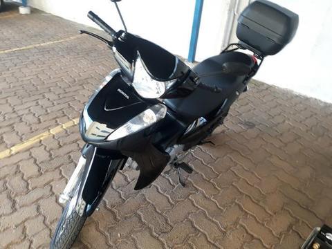 Honda Biz 125 ano 2011Flex, partida elétrica - 2011