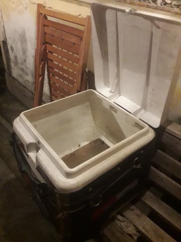 Vendo baú 135 lts