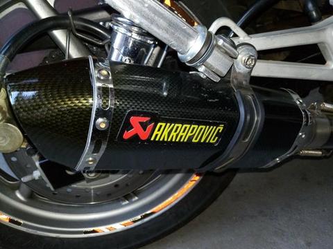 Ponteira Akrapovic Universal