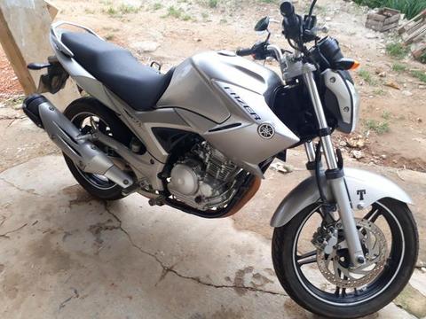 Yamaha fazer250 - 2013