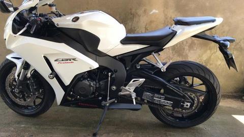 Cbr 1000 RR *Zera* Toda original - 6000km - 2014