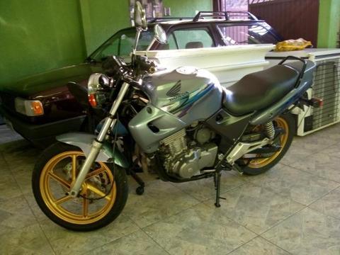 Honda Cb - 2000