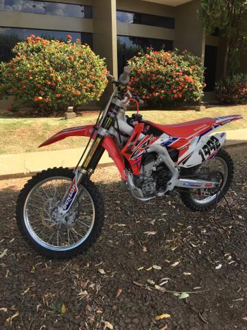 Crf 250r injetada - 2015