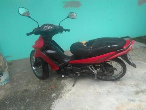 Vendo moto cripiton - 2010